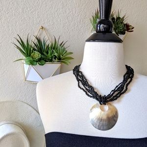🌞🌞🌞🌞🌞Black Beaded Necklace Multi Strand with Large Shell Pendant Choker